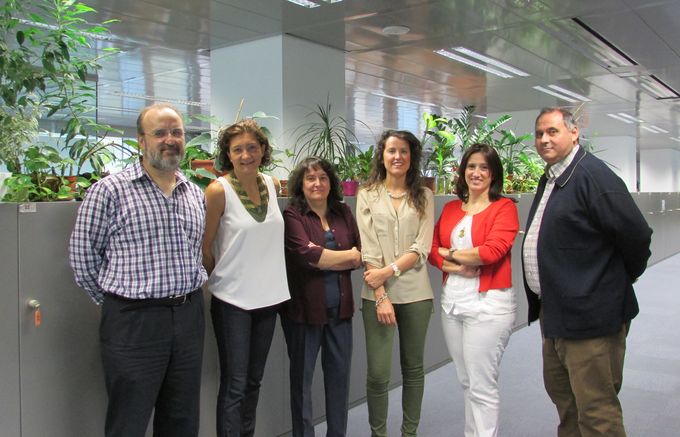 De izquierda a derecha Manuel Garrido, Mar Hernández, Gloria Mejías, Sonia Díaz, Yolanda Fernández y Francisco Hernández.